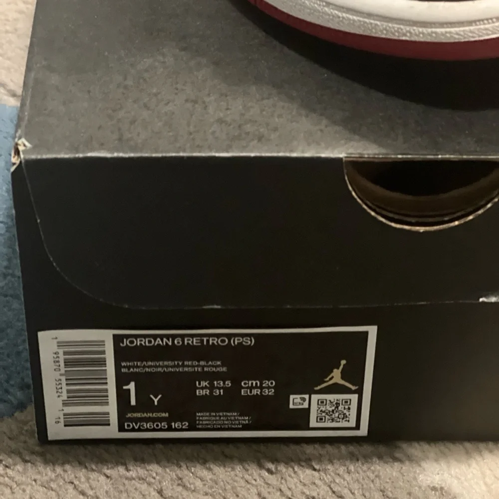 SOLD…LIKE NEW*** Jordan Retro 1, in black, white, and red. Size 1 - Picture 6 of 6